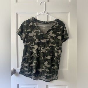 camo tee-shirt